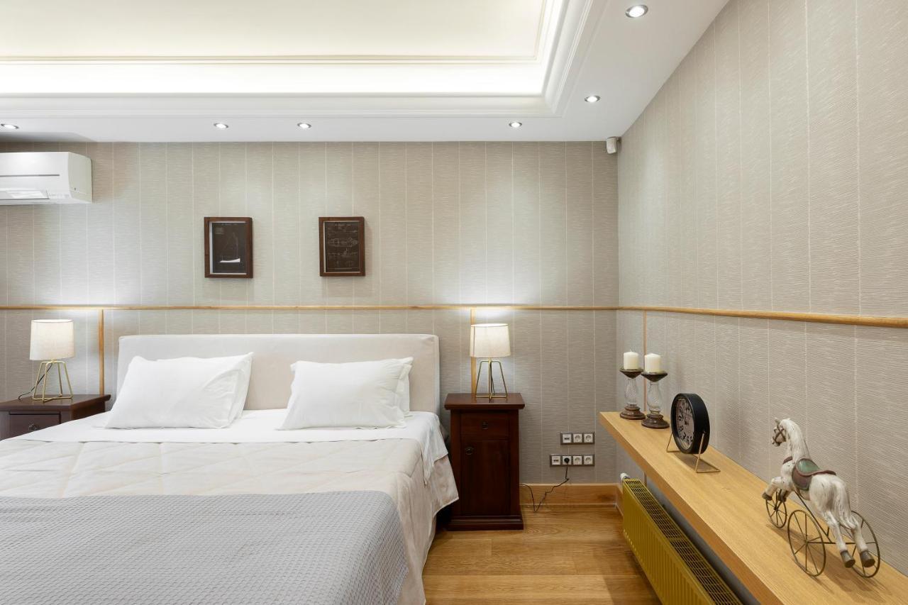 Vouliagmeni'S Elegance By Acropolis Suites Athena Bagian luar foto
