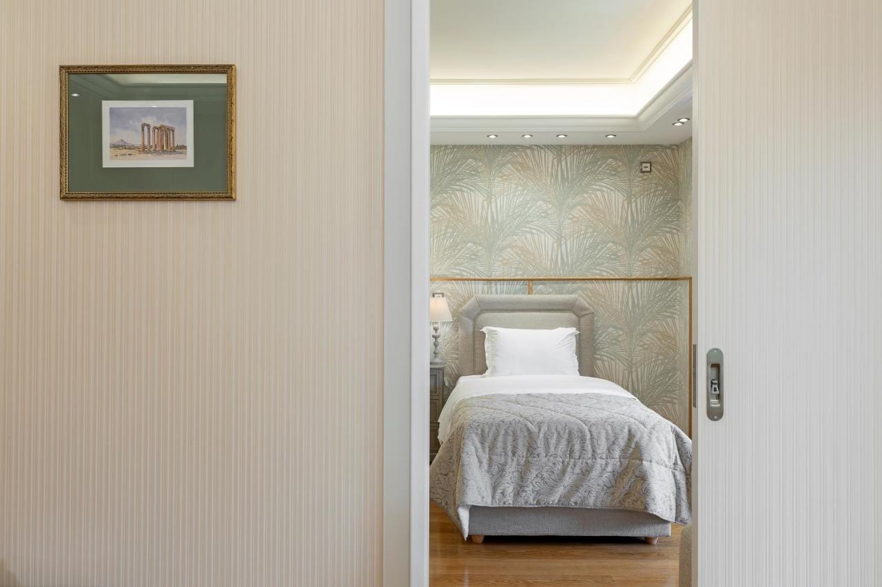 Vouliagmeni'S Elegance By Acropolis Suites Athena Bagian luar foto