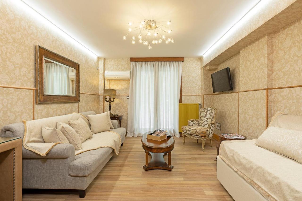 Vouliagmeni'S Elegance By Acropolis Suites Athena Bagian luar foto